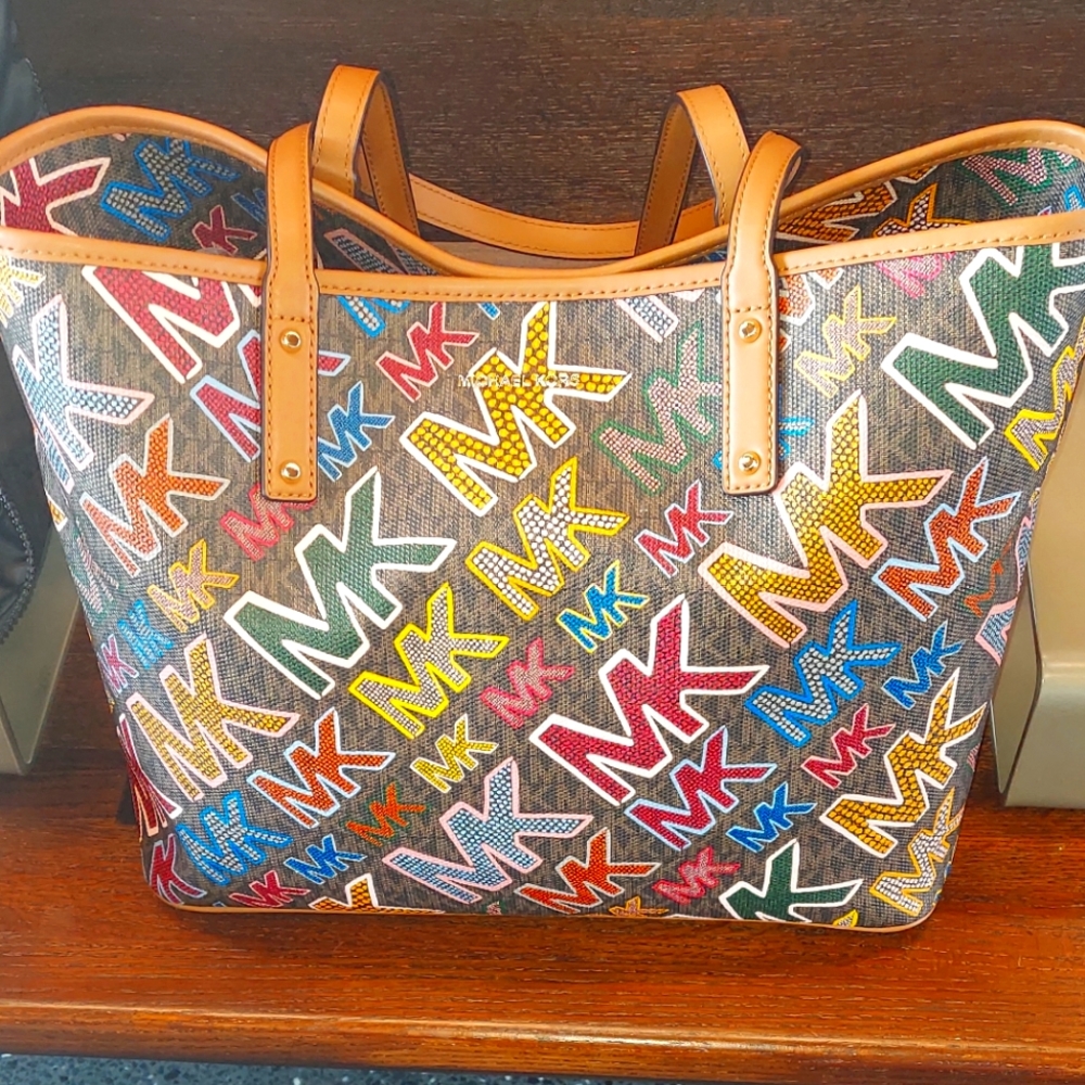 ISO MK Tote Bag with matching wallet.